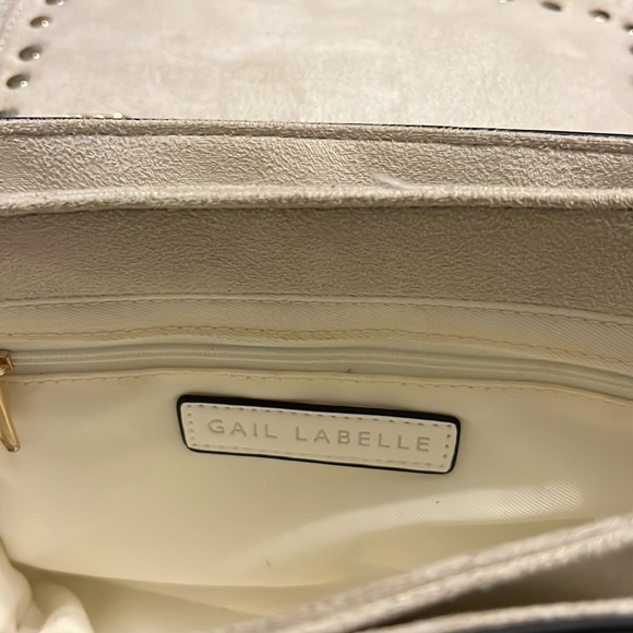 Gail Labelle White Handbag Purse Leather w/ designer studs front - Picture 6 of 6